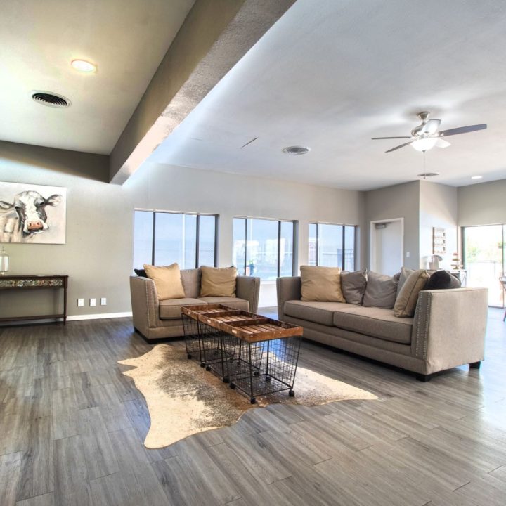 TR2 community club house lounge area with TV at timber ridge apartments